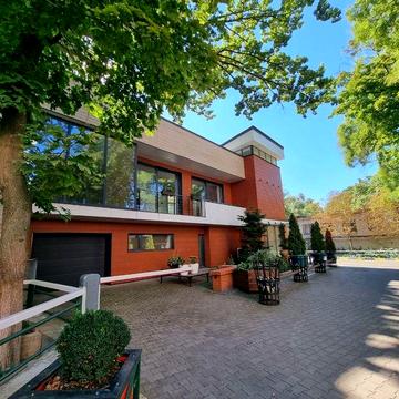 Продам будинок з ремонтом у парку Шевченка, Ланжерон