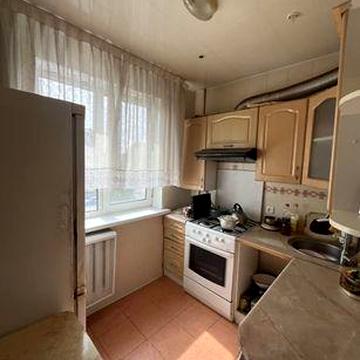 Продаж 2 км квартири на Тяжилові