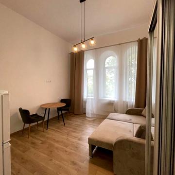 Продаж, Квартира, 8 кімнат, 194 м², Успенская, Центр, Одесса