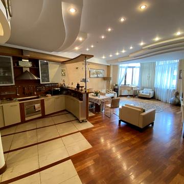 Продаж,  Квартира,  3 кімнати,  172 м²,  ЖК Климівський будинок,  Шевченко проспект,  Шевченко-Французский,  Одесса