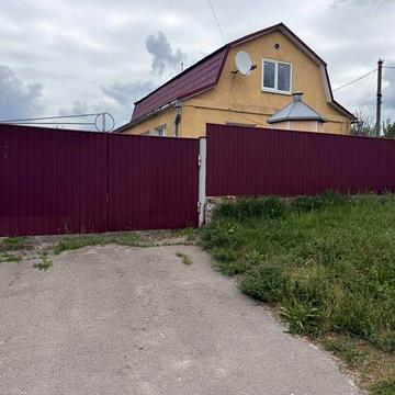 Продається цегляний будинок в селі Яблунівка, Київської обл. Фастівського р-ну.