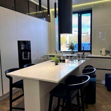 Таунхаус біля лісу 150м²: 4 окремі кімнати, Ужгород