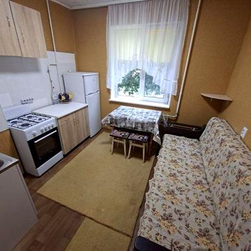Оренда 1 кімнатної квартири район 20 школи (Крут 83)