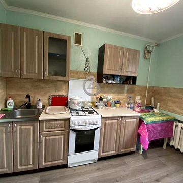 **Здається в оренду трикімнатна квартира**