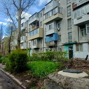 Продається на Черьмушках 2 кімнатна квартира