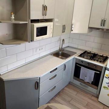 Продам 1-кімнатну З РЕМОНТОМ, МЕБЛЯМИ, ТЕХІНКОЮ, вул. Хотинська 49Б (поруч Епіцентр, АТБ та Калинівський ринок)