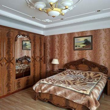 Продам 4-х кім квар., центр вул. Соборна, автономка,сауна, 114 кв.м,
