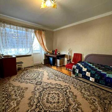 Продам 3 комнатную квартиру  улица Хакасская 6 этаж