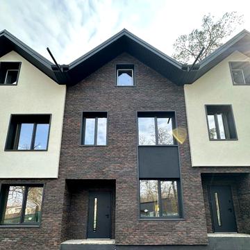 БЕЗ КОМІСІЇ Таунхаус в Розвиненому Районі! Індивід.Газове опалення!
