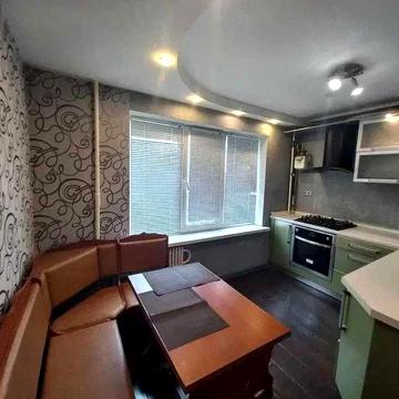 Продажа 2х-комнатной квартиры. Район Малого рынка. Можно по Є-сертификату