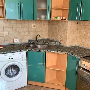 Продам 1-комн. квартиру на Черемушках, ул. Генерала Петрова / 10 квартал