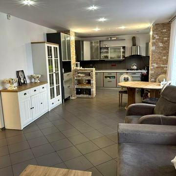 Аренда уютного дома на лето в Одессе на Д.Донского!Место для 2 авто во дворе!