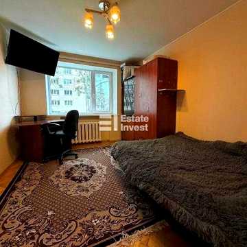 Продам 2 кімн. квартиру по вул. Вадима Манька, 7