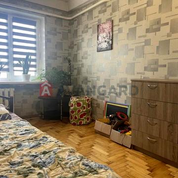 Бельфорский б-р, 3, Днепровский (Ленинский), Запоріжжя, Запорізька 20000.0 USD