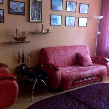 Продам 2 ком.з меблями та технікою. Борщагівка. вул. Симиренка