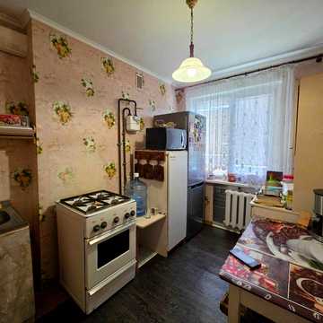 Продается двухкомнатная квартира по проспекту Мира