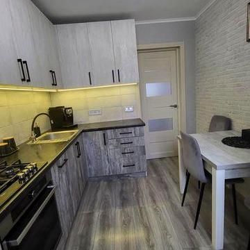 Квартира з ремонтом у центрі Богородчан — 3 кімнати, 66 м², заходь і живи