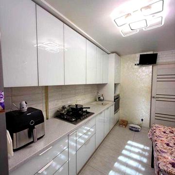 Продам 3-кім квартиру з ремонтом, 2/9 пов, на Ільфа та Петрова/Левітана, Таїрова (3-320-590 ЛД)
