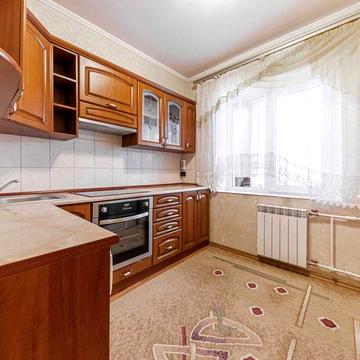 Сдам 1-комнатную квартиру на Оболонском проспекте,31. Евроремонт. Метро рядом!