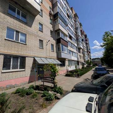 3 Кімнатна квартира Роменська 100