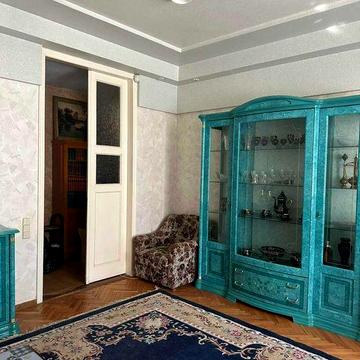 Продам 2к квартиру Защитников Украины
