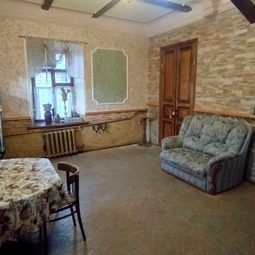 Продаж від власника. 2-х кімнатна квартира в затишному центрі міста