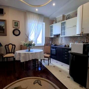Затишна квартира по вулиці Лаврухина 12