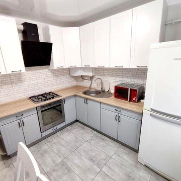 Простора 1 кімнатна новобудова на Проспекті Незалежності