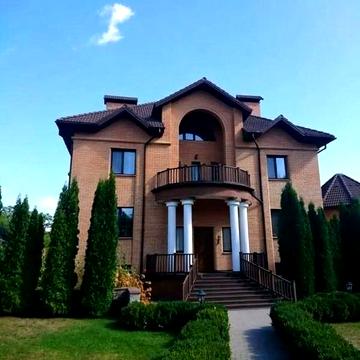 Преміальний будинок у класичному стилі, с. Іванковичі