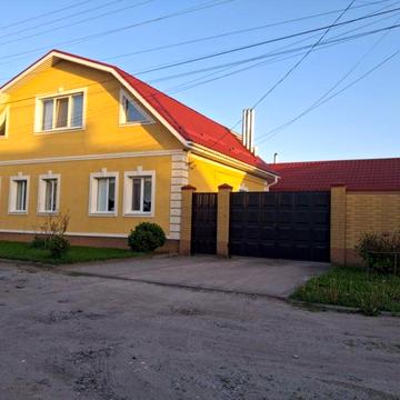 Дом с мебелью, летняя кухня, гараж
