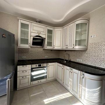 Оренда квартири Данченка 30 . ТРЦ Ретровіль