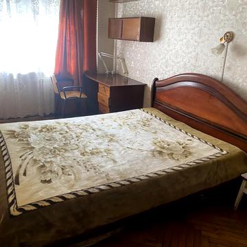 Тополева вул., 6