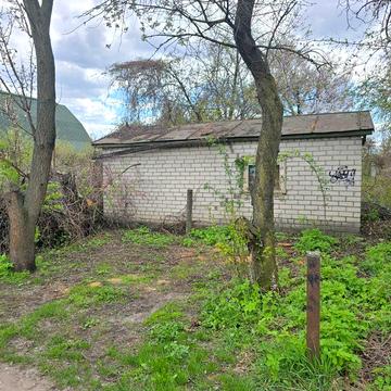 Присадибна ділянка з будиночком в Черкасах