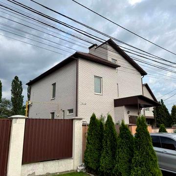 Продам 2х этажный Дом. г. Днепр. Площадь 295м2 Индустриальный район