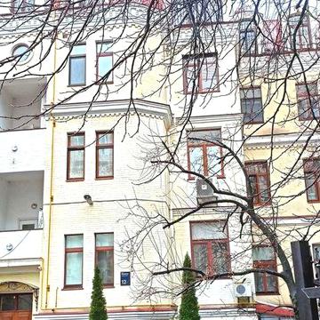 Продаж квартири в клубному будинку на Печерську