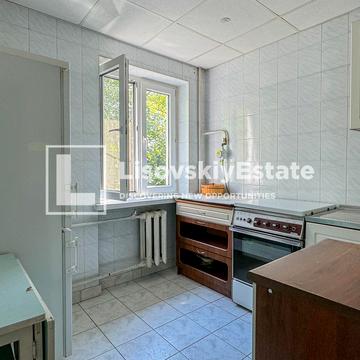 Авіаконструктора Антонова вул., 16