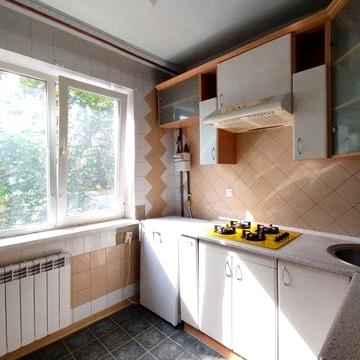 Сдам 1комн. квартиру, 2/5, метро "Дворец Спорта", Петра Григоренко 10