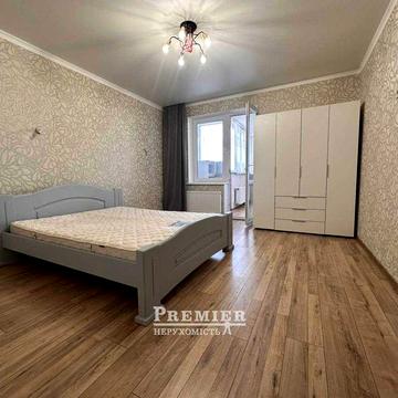 Купити 2-кімн квартиру Одеса Таїрова новий жк 92м2 за 87000у.е ремонт меблі техніка дві окремі кімнати видова кухня-студія поруч школа дитсадок море