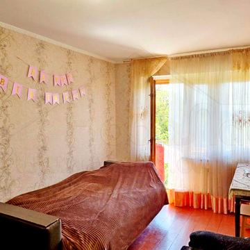 2 кімнатна квартира 45м2, на 3 поверсі по вулиці Довженко-KI