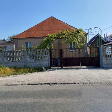 Продам дом, в хорошем районе