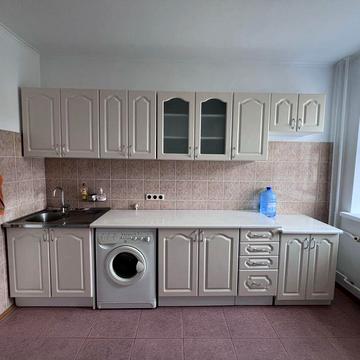 Продаж 2-х кімнатної квартири біля метро Мінська