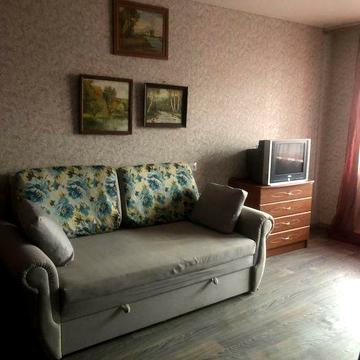 Здам 1 кім квартиру від хазяйки.  6000