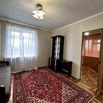 Продаж 1-х кімн, вул. Лобоновського, площа 37 кв2, біля Стадіону Славутич, поверх 7/12, є Газ , можна по сертифікату єВідновлення