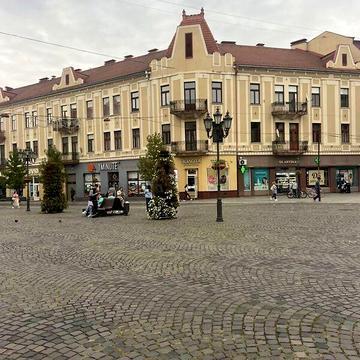 Довгострокова оренда 3к Квартира Петефі Шандора площа