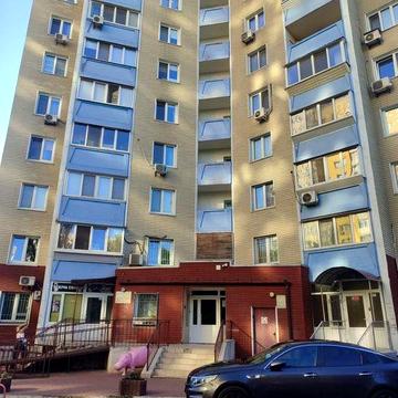 ОРЕНДА гарної 3-ї квартири. Пр-т: Европейского Союзу 31-А. Для сімї.