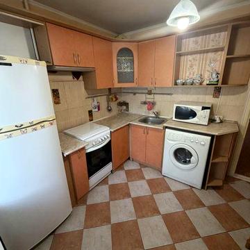 Охайна 3к квартира в довгострокову оренду