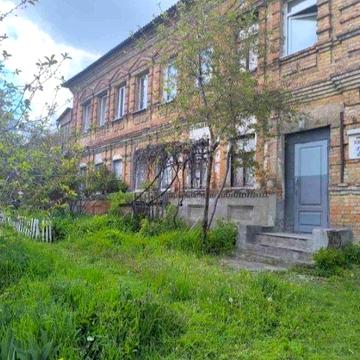 Продам 2х-комнатную квартиру в Центре