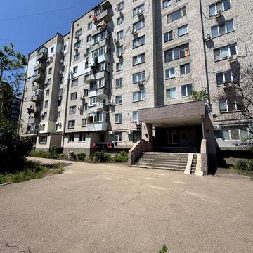 В продажу 2 к к в Лісках / вул. Озерна , окремі кіинати