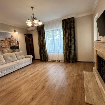 3-кімн квартира в Центрі АГВ Кондиціонери Камін