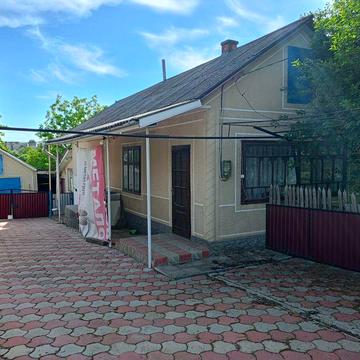 Продам Будинок    .